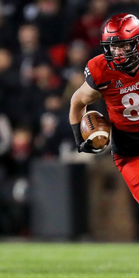 Josh Whyle's Cincinnati Bearcats favored to win in AAC championship odds