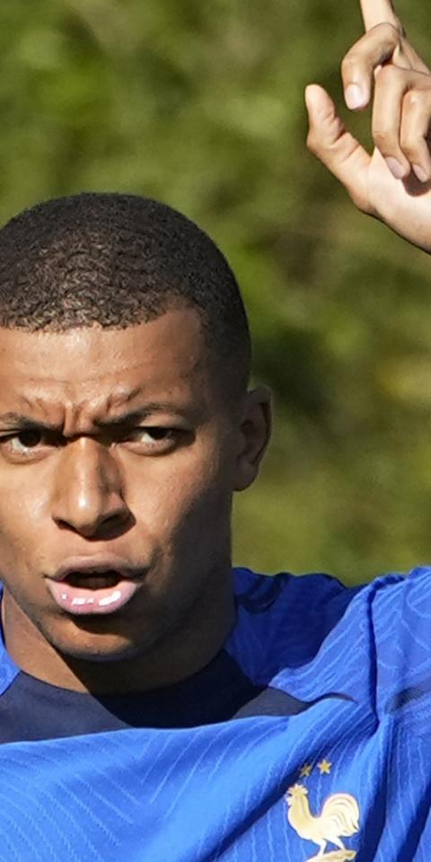 Mbappe's France, early favorites to win Euro 2024 odds