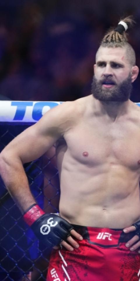 Jiri Prochazka is an underdog vs Aleks Rakic at UFC 300