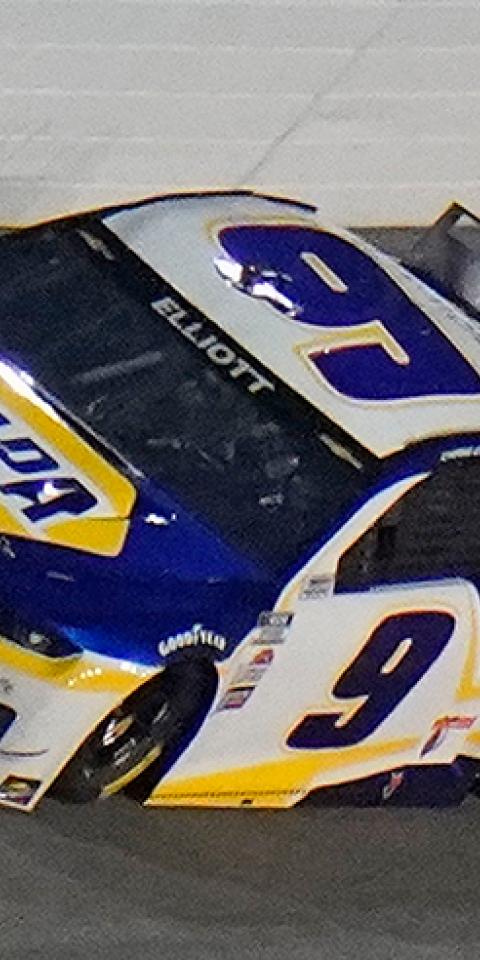 Chase Elliott is the favorite in the Daytona Road Course odds.