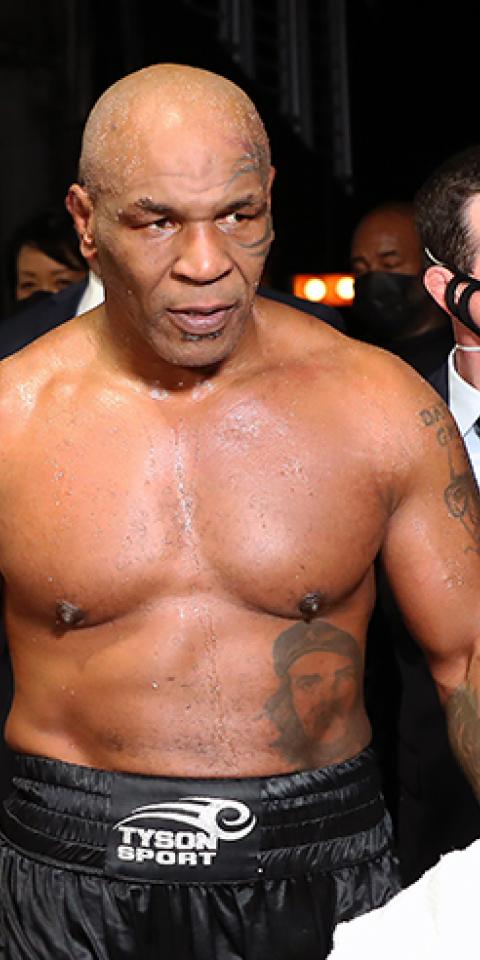 Mike Tyson is favored in the Mike Tyson vs Lennox Lewis Odds