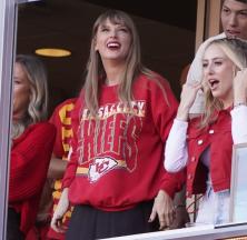 Taylor Swift and Travis Kelce featured in That's What She Said