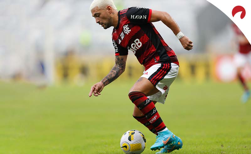 Arrascaeta em lance pela Copa do Brasil