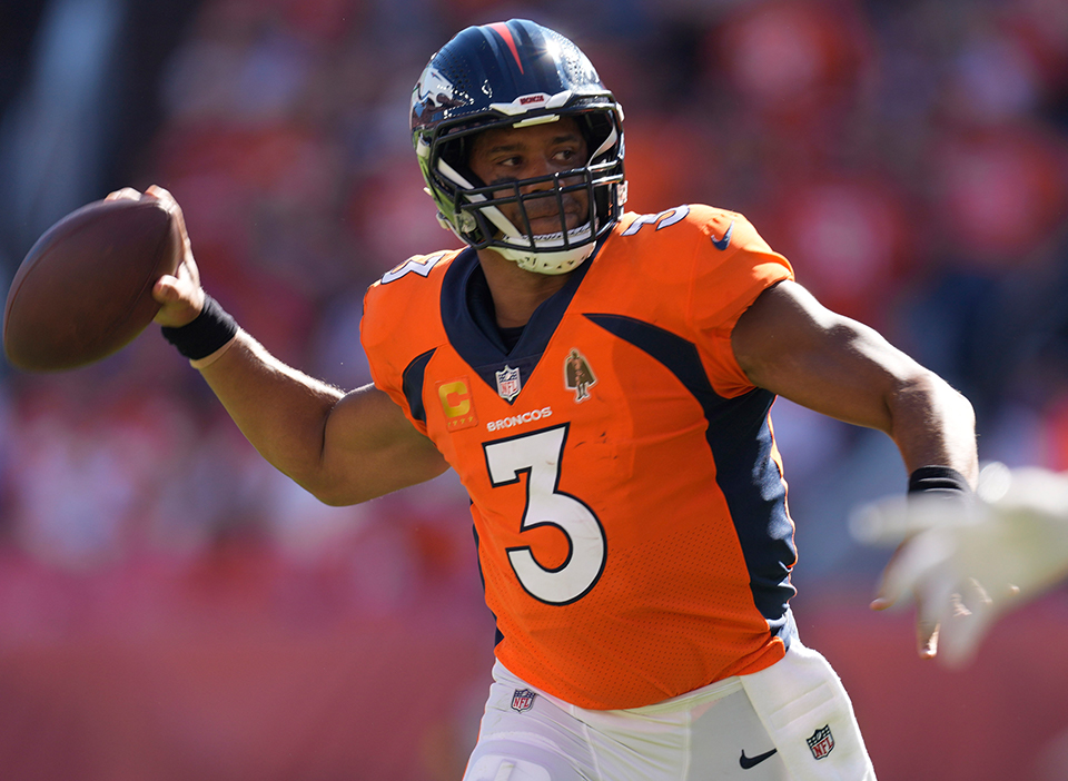 The Denver Broncos take on the San Francisco 49ers in Week 3.