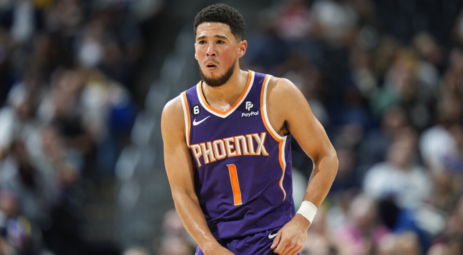 Devin Booker looks to get Phoenix rolling early. Mavericks vs Suns Picks and Odds