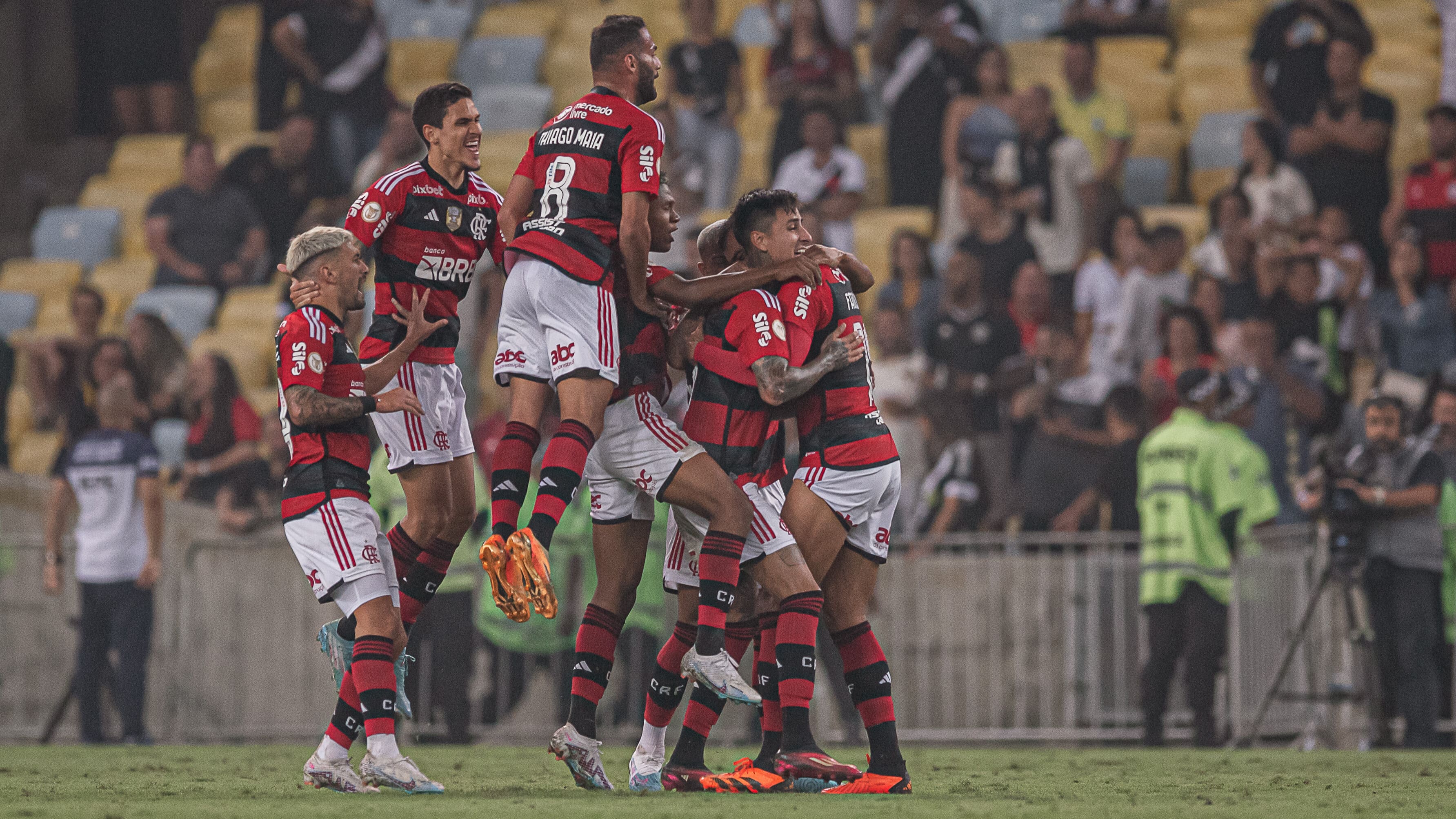 Palpite Flamengo x Bragantino - Campeonato Brasileiro - 23/11/23