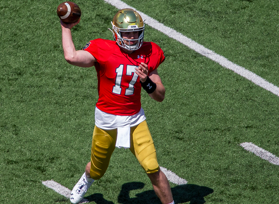 Jack Coan's Fighting Irish are favored in the Notre Dame vs Florida State odds for Week 1.
