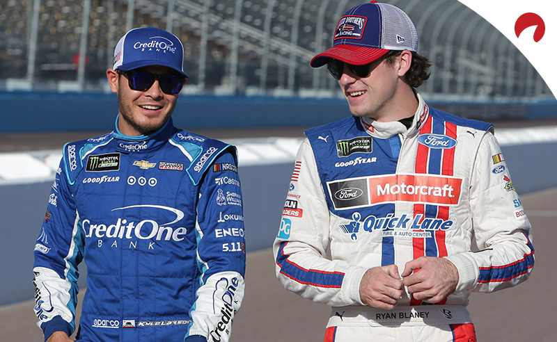 Kyle Larson (left) and Ryan Blaney (right) are co-favorites in the Folds Of Honor QuikTrip 500 odds.