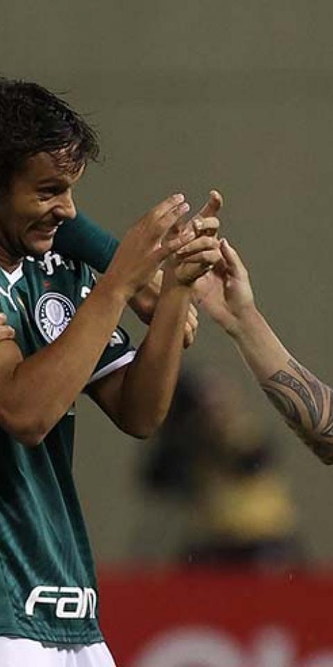 Jogadores do Palmeiras comemoram vitória em jogo da Libertadores