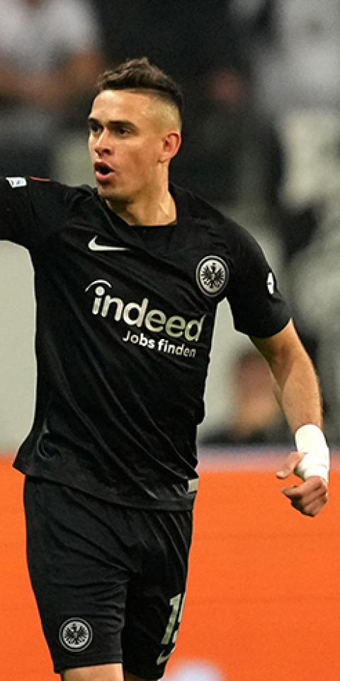 Rafael Santos Borre's Eintracht Frankfurt are favored in the Europa League odds