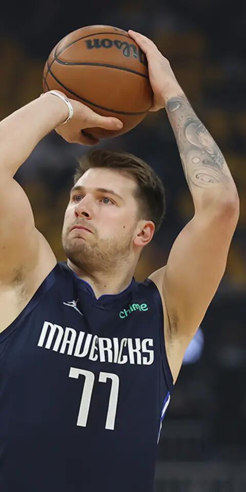 Luka Doncic's Mavericks are favoritess in the Warriors vs Mavericks odds