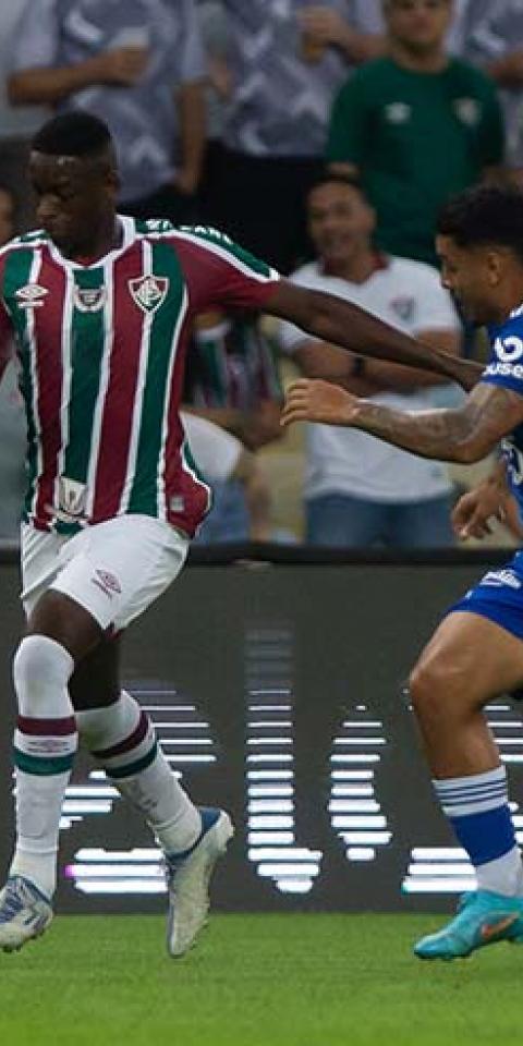 Lance de partida entre Fluminense e Cruzeiro pela Copa do Brasil