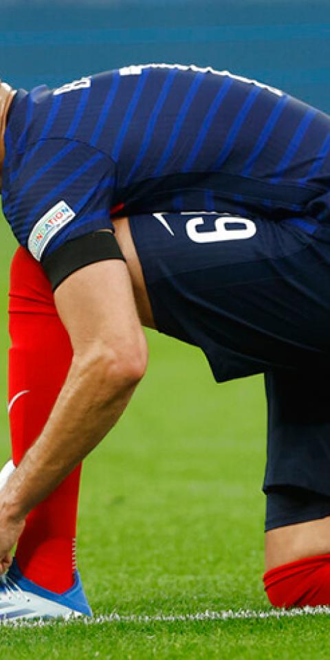 Karim Benzema en un partido de la Nations League. Conoce las cuotas del Croacia Vs Francia.