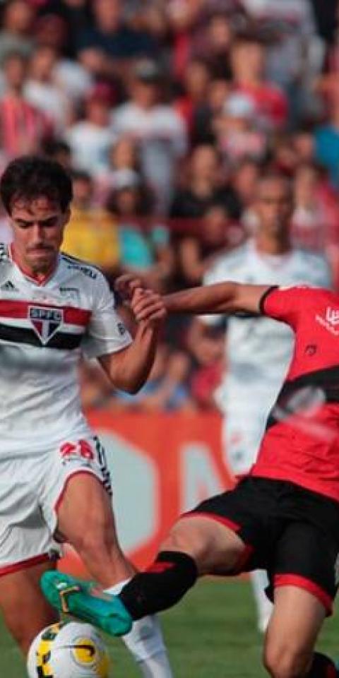 Duelo entre São Paulo e Atlético-GO no Brasileirão 2022
