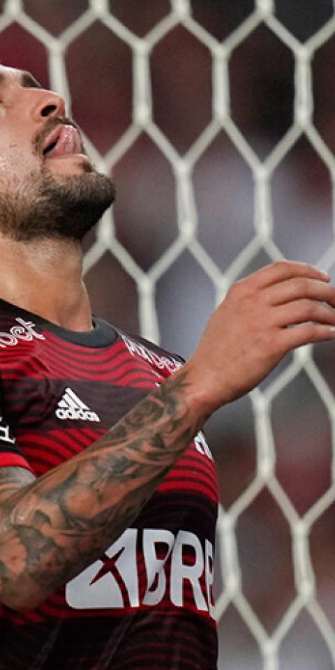 Arrascaeta lamenta una ocasión fallada en la Libertadores. conoce las cuotas y pronósticos del Corinthians Vs Flamengo.