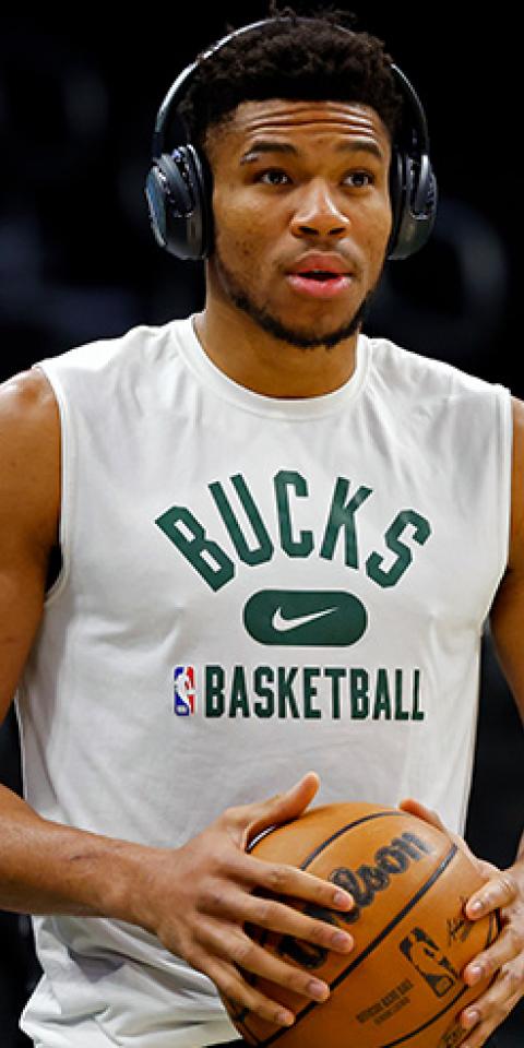 Giannis Antetokounmpo's Bucks are favored in the NBA wins total odds