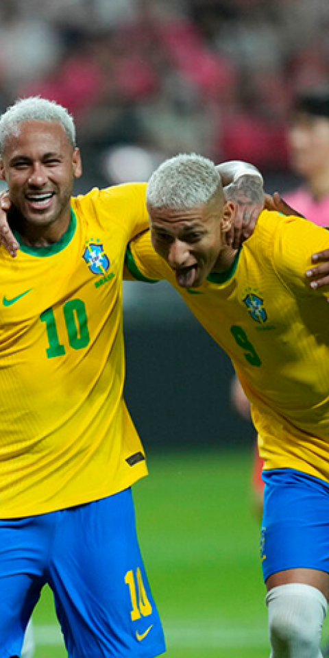 Jogadores do Brasil comemoram vitória em amistoso contra a Coreia do Sul