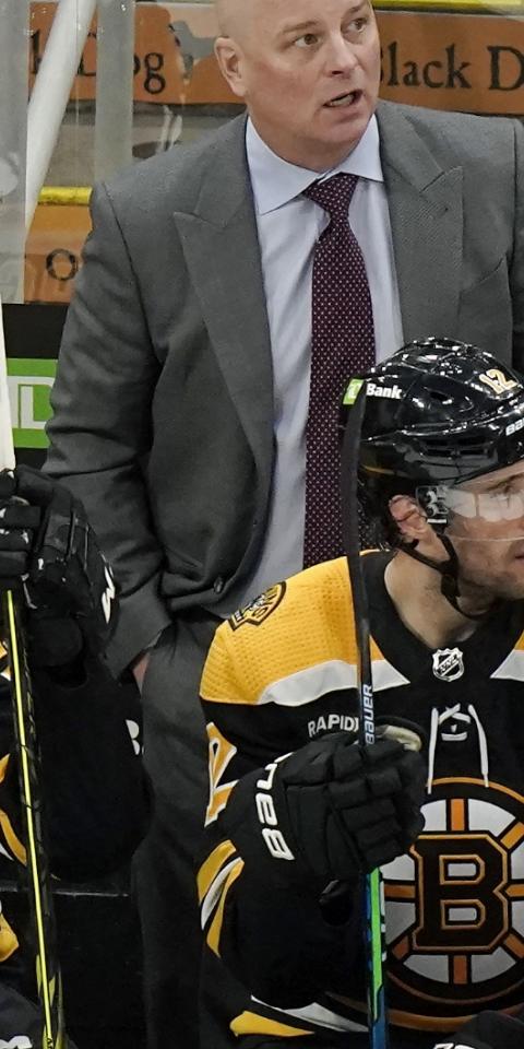 Can the Boston Bruins break the NHL's single-season points and wins record?