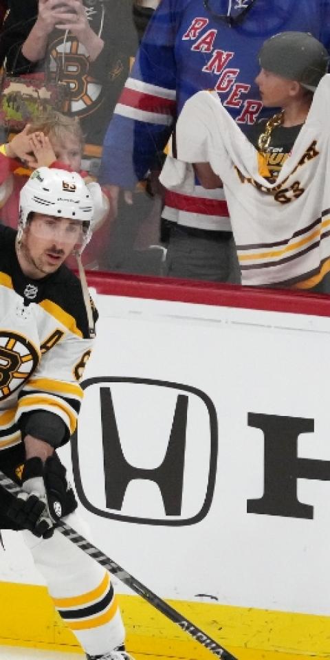 Brad Marchand's Bruins are favored vs the panthers