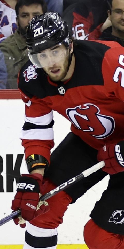 New Jersey Devils at Carolina Hurricanes Game 1 odds and predictions