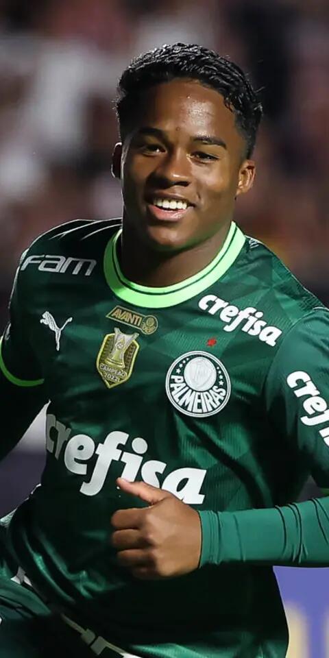 Endrick comemora gol do Palmeiras no Brasileirão 2023