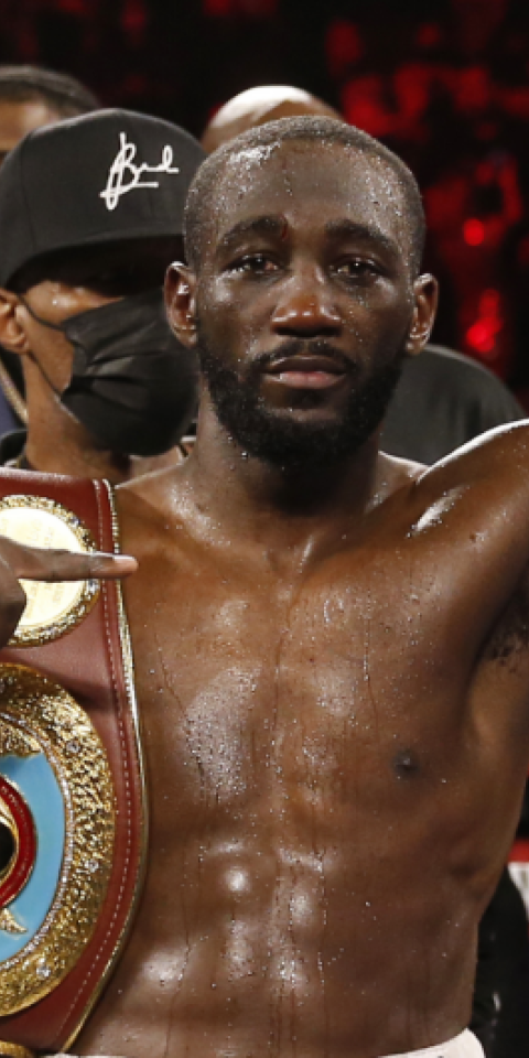 Terence Crawford is favored in the Spence vs Crawford Odds