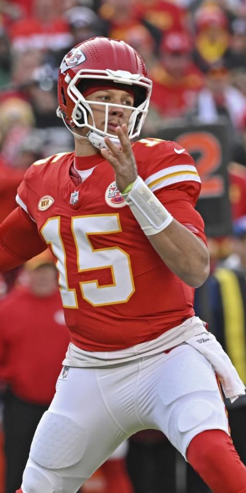 Patrick Mahomes stars in Chiefs vs Patriots Betting Preview 