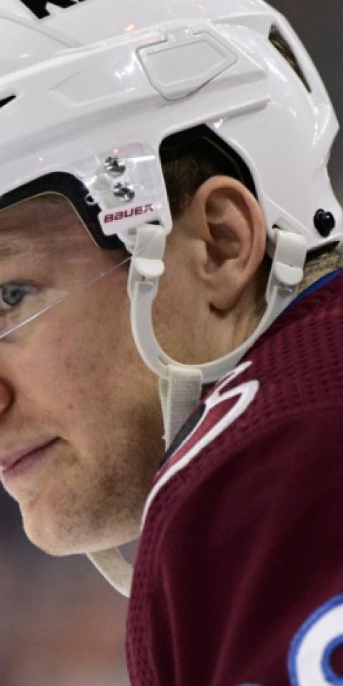 Nathan MacKinnon featured in our NHL daily fantasy lineup 