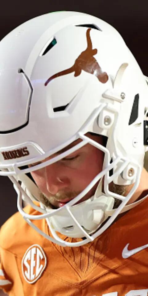 Quinn Ewers featured in our Texas vs Florida picks and odds