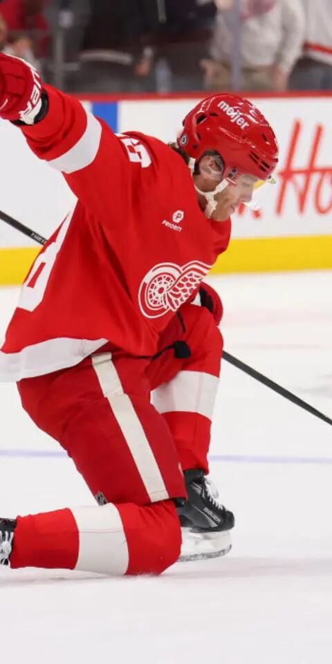 Blackhawks vs Red Wings Matchup - January 10