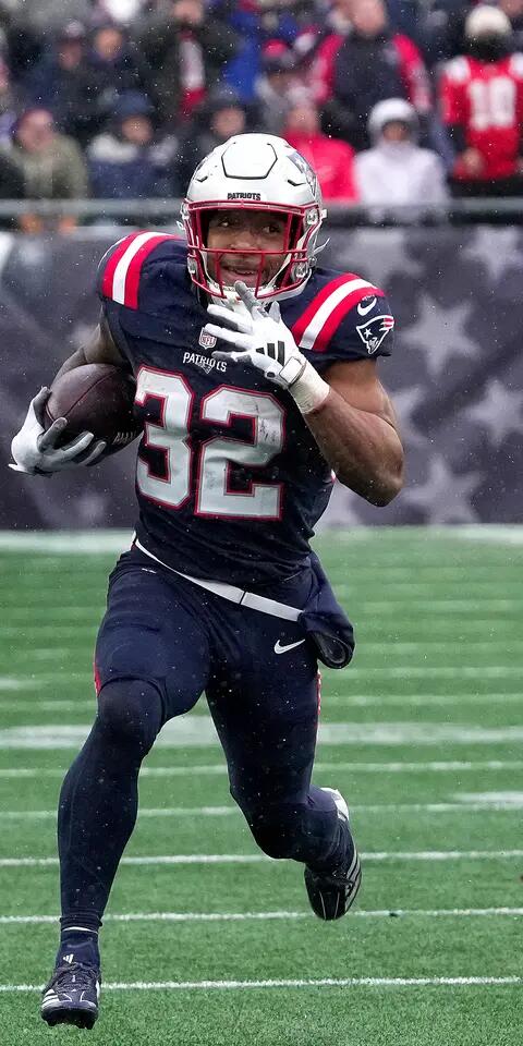 Patriots RB TreVeyon Henderson - NFL OROY Odds