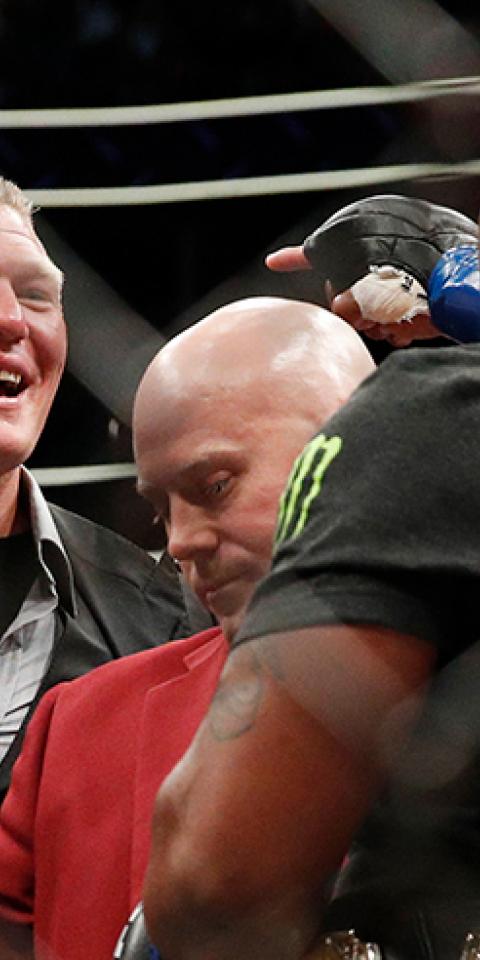 Brock Lesnar vs Daniel Cormier UFC Betting Odds