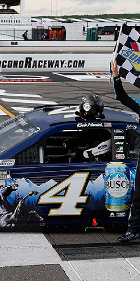 Kevin Harvick is the favorite in the Kentucky Speedway odds.