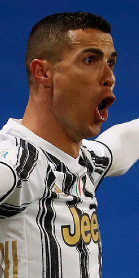 Cristiano Ronaldo celebra un gol con la mirada puesta en el próximo Inter Vs Juventus