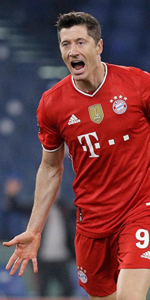 Robert Lewandowski celebra un gol. Conoce las cuotas para el próximo Bayern Múnich vs Borussia Dortmund y nuestros picks