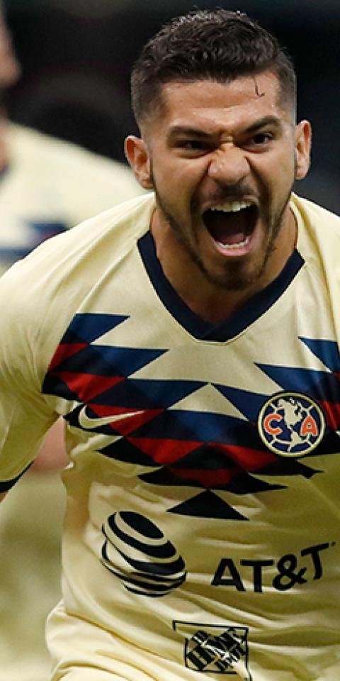 Henry Martin celebra eufórico un gol. Encuentra las cuotas del Olimpia Vs Club América.
