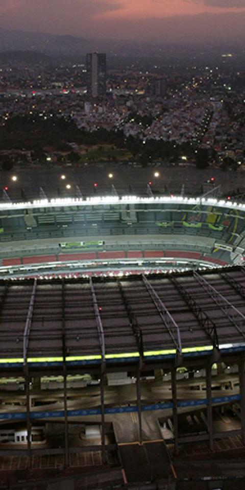 Vista aérea del Estadio Azteca. Encuentra las cuotas del Cruz Azul Vs Chivas Guadalajara.