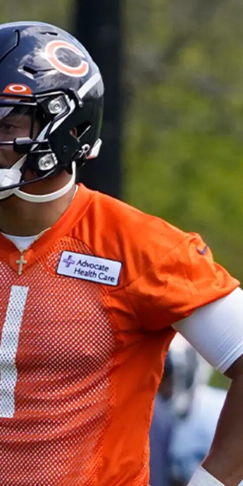 Justin Fields could be the Week 1 starter for the Chicago Bears according to the latest betting odds.
