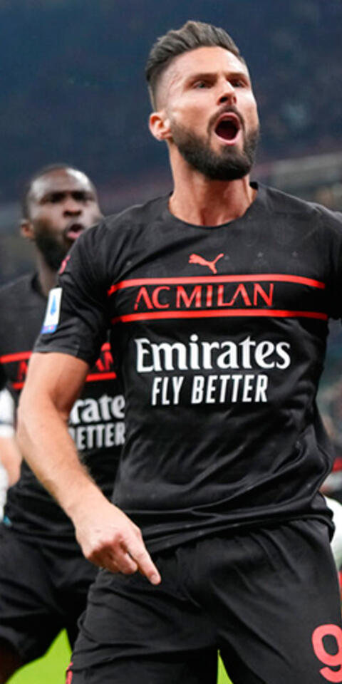 Olivier Giroud celebra un gol en la Serie A TIM. Conoce las cuotas del Roma Vs Milan y los pronósticos más destacados.