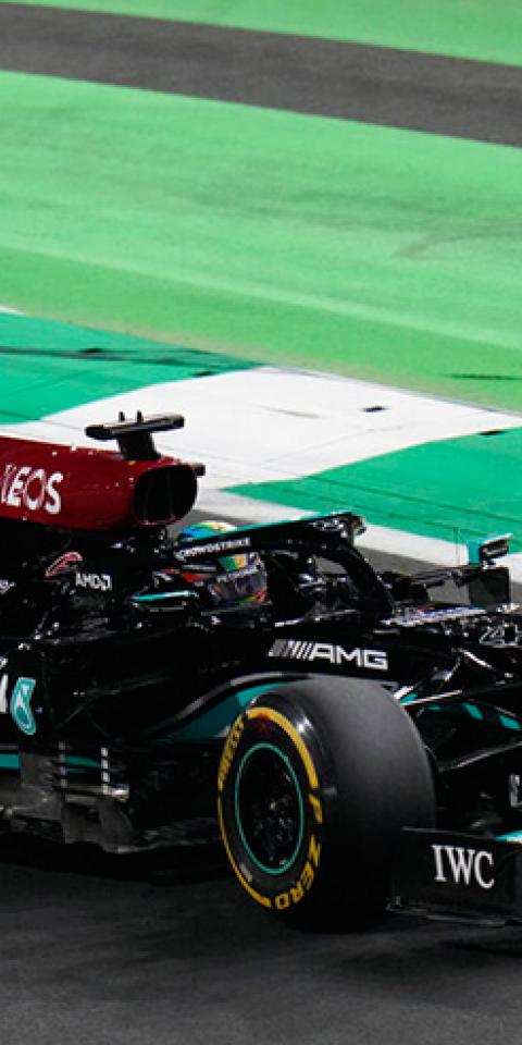Lewis Hamilton encabeza las cuotas en las apuestas de los favoritos para ganar el Gran Premio de Abu Dhabi de Fórmula 1.