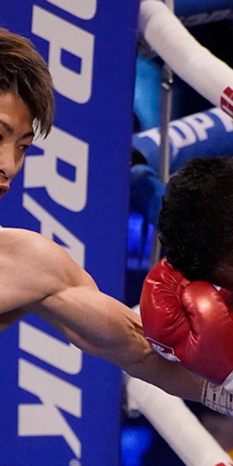 Naoya Inoue (right) is favored in the Inoue vs Dipaen odds.