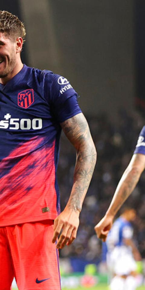 Rodrigo De Paul celebra un gol en un duelo de LaLiga. Conoce las cuotas y pronósticos del Sevilla Vs Atlético De Madrid.
