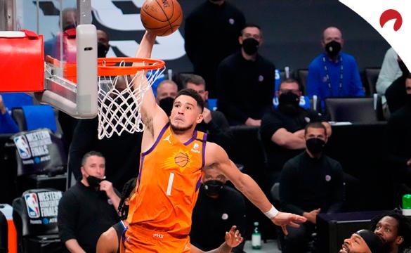 Devin Booker y los Phoenix Suns son favoritos por las casas de apuestas para ganar la NBA 2020/21