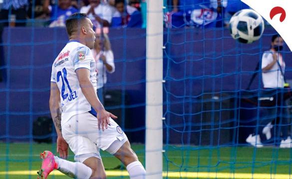 Jonathan Rodríguez celebra un gol en la imagen. Cuotas de la séptima jornada del Apertura 2021 de la Liga MX.